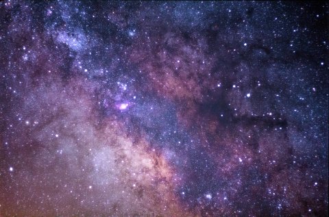 De ruimte, het heelal. Veel sterren.